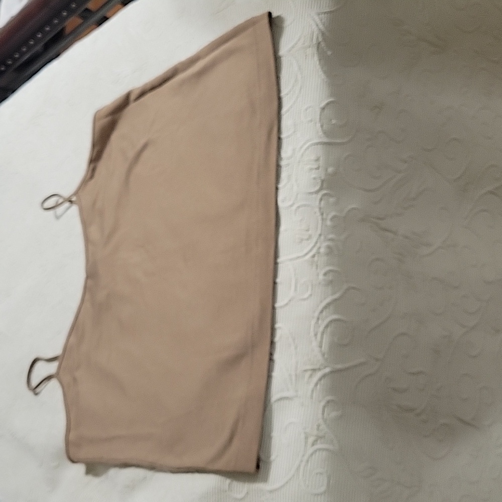 Ellen Tracy  Short Crop Tank Top